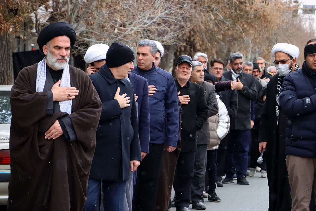 حضور دکتر علائی فرماندار شهرستان سلماس در دسته عزاداری بمناسبت شهادت امام علی علیه السلام