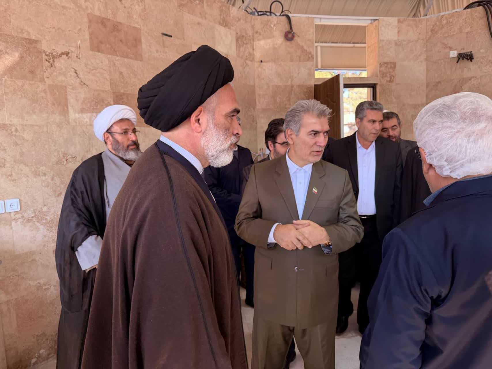 چایخانه آستان قدس رضوی در شهرستان سلماس با حضور جمعی از مسئولان استانی و شهرستانی و اقشار مختلف مردم افتتاح شد.