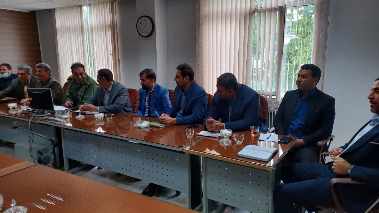 برنامهریزی برای اجرای همایش پیادهروی خانوادگی و جشنهای محلهای در راستای طرح نشاط اجتماعی شهرستان