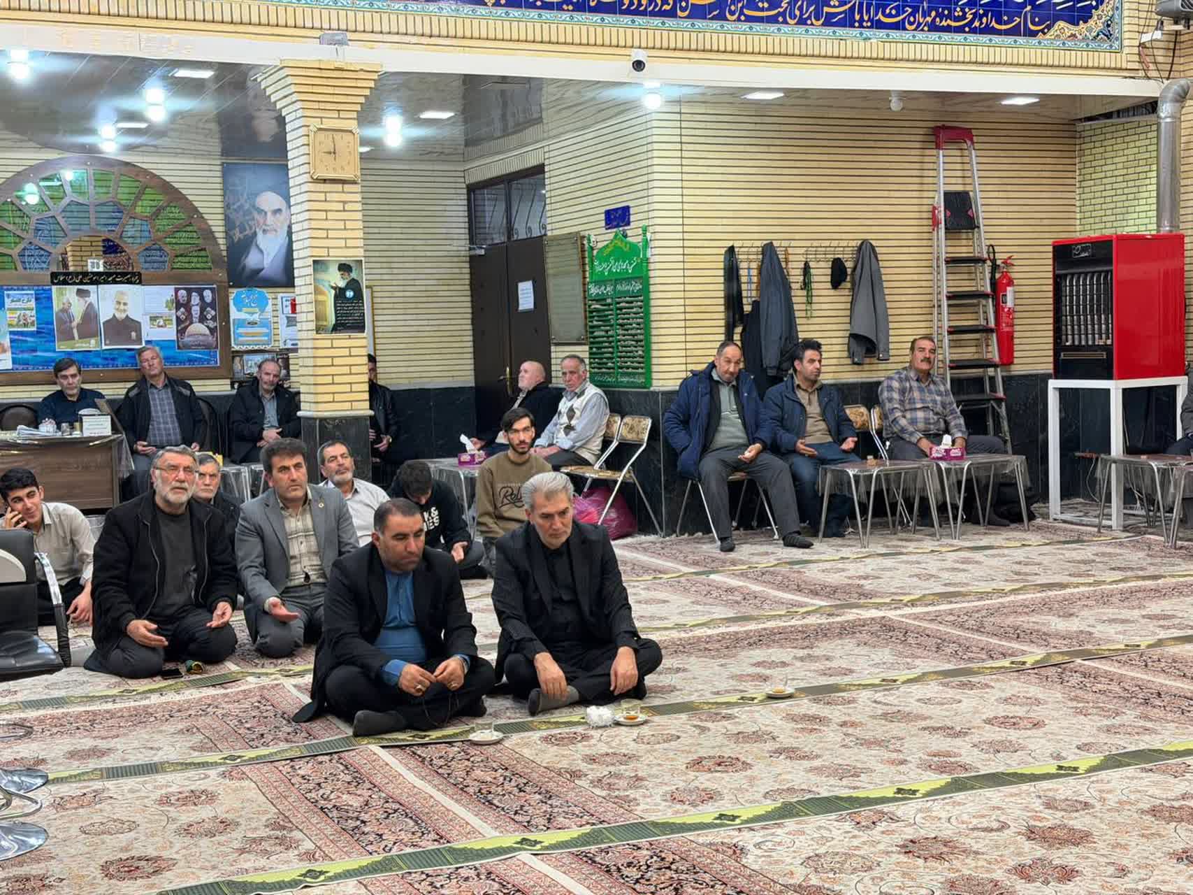 حضور فرماندار و دادستان عمومی و انقلاب سلماس در برنامه  «هر شب یک مسجد»