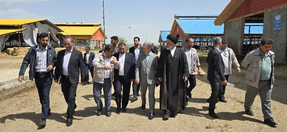 🔰 بازدید فرماندار سلماس از مجتمع پگاه با هدف توسعه بزرگترین واحد کشت و صنعت استان