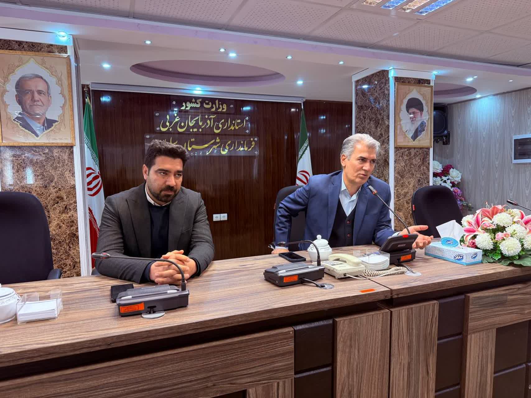 حضور فرماندار سلماس در همایش توجیهی دهیاران