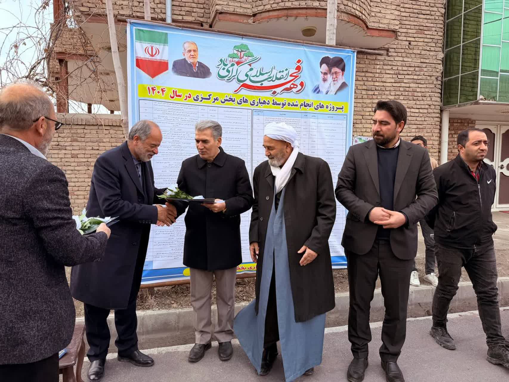 🇮🇷چهل و هفتمین فجر پیروزی🇮🇷  🔹افتتاح پروژه‌های عمرانی دهیاری روستای هفتوان با اعتبار 12 میلیارد تومان