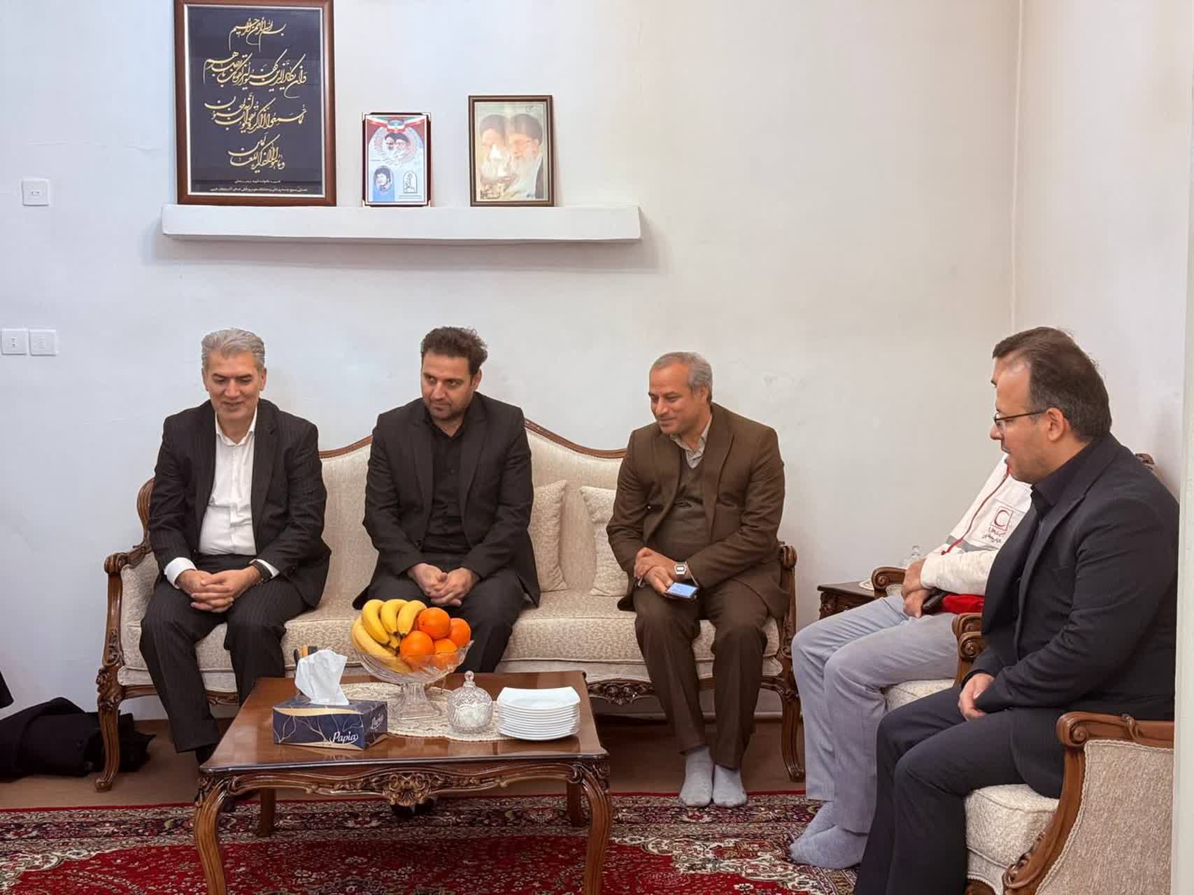 دیدار فرماندار شهرستان با همسر شهید رحمتی