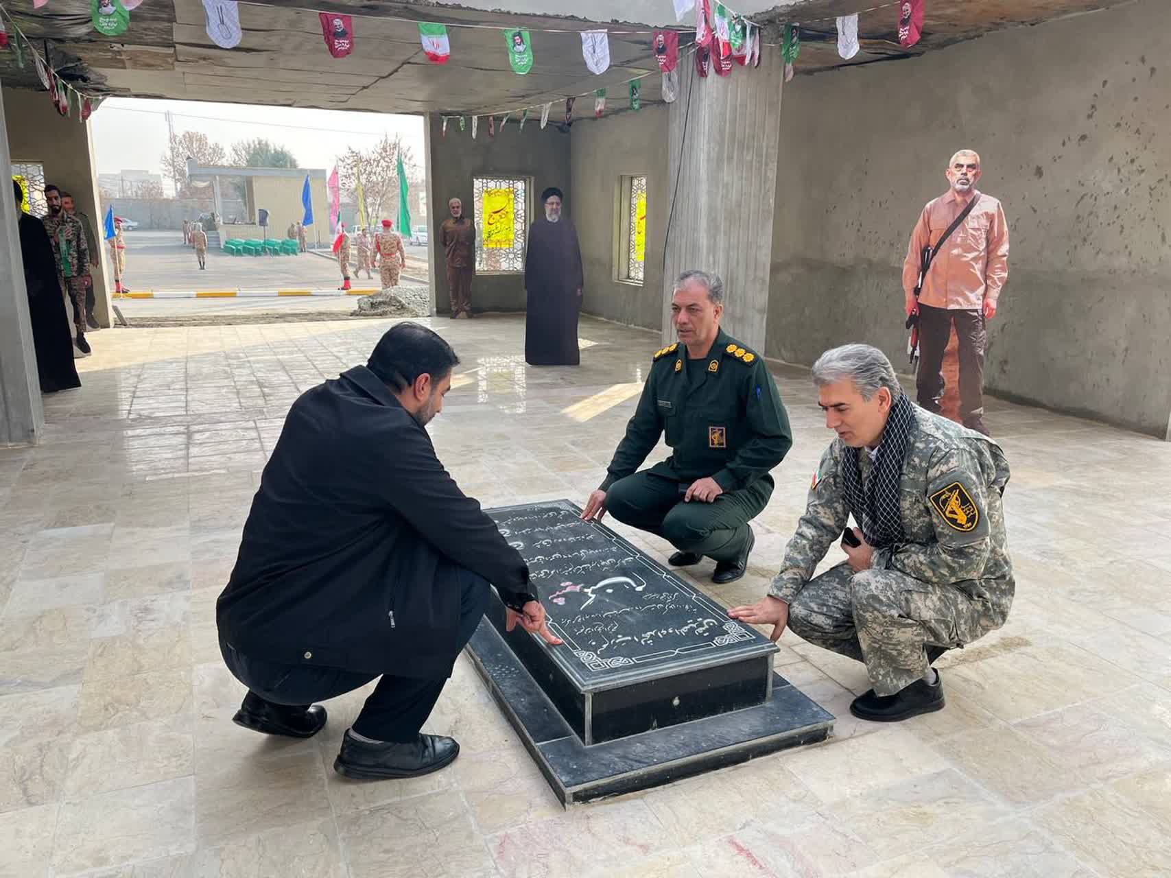 🇮🇷🌷ادای احترام فرماندار سلماس به شهدای گمنام به مناسبت روز بسیج