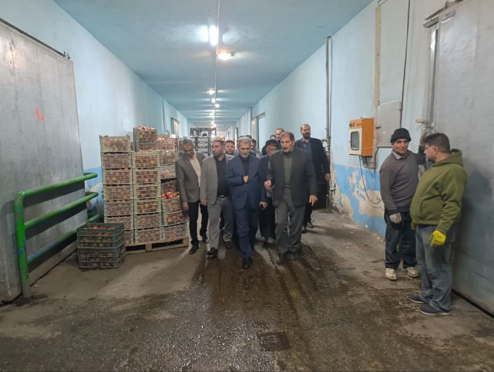 بازدید فرماندار سلماس از دو واحد تولیدی