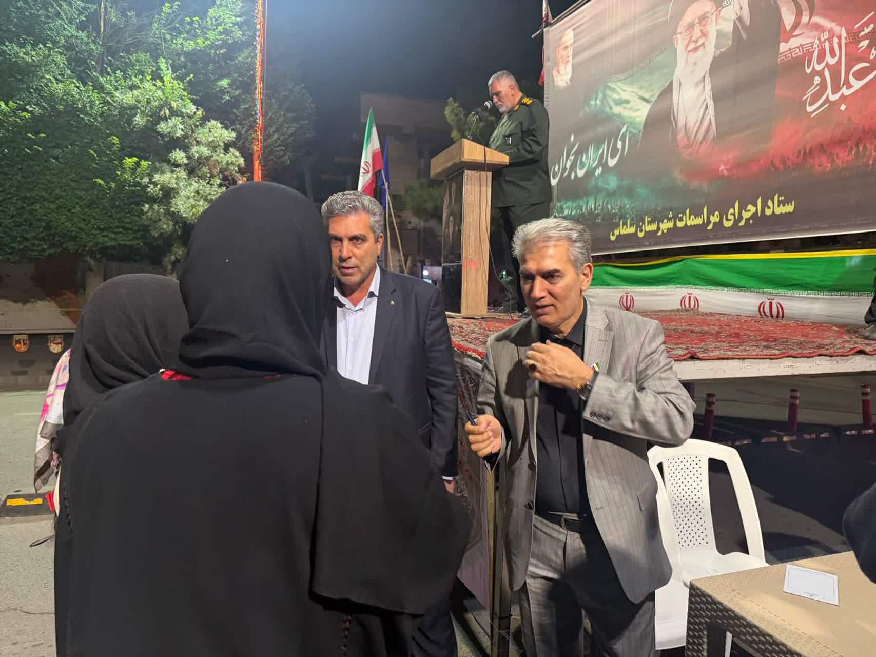 💢 یکصدو بیست ودومین شب مقاومت و ایستادگی مردم ایران  🔹برپایی شصت و هفتمین روز میز ارتباطات مردمی دولت وفاق ملی    🔸با حضور علی علائی فرماندار شهرستان سلماس   🔸هر شب ساعت ٢١:٣٠ خیابان امام