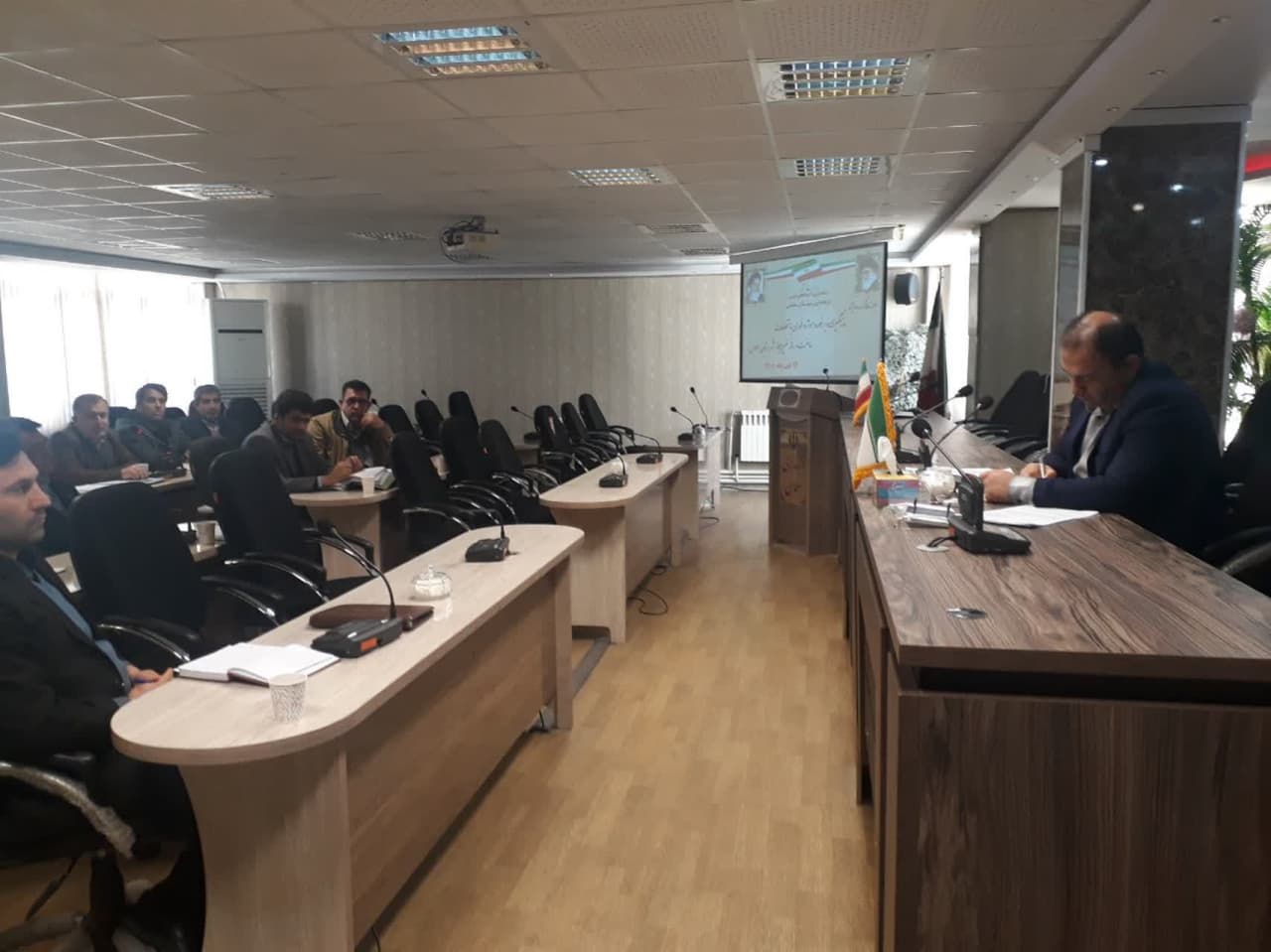 برگزاری جلسه رسیدگی به ساخت و سازهای غیرمجاز شهرستان سلماس