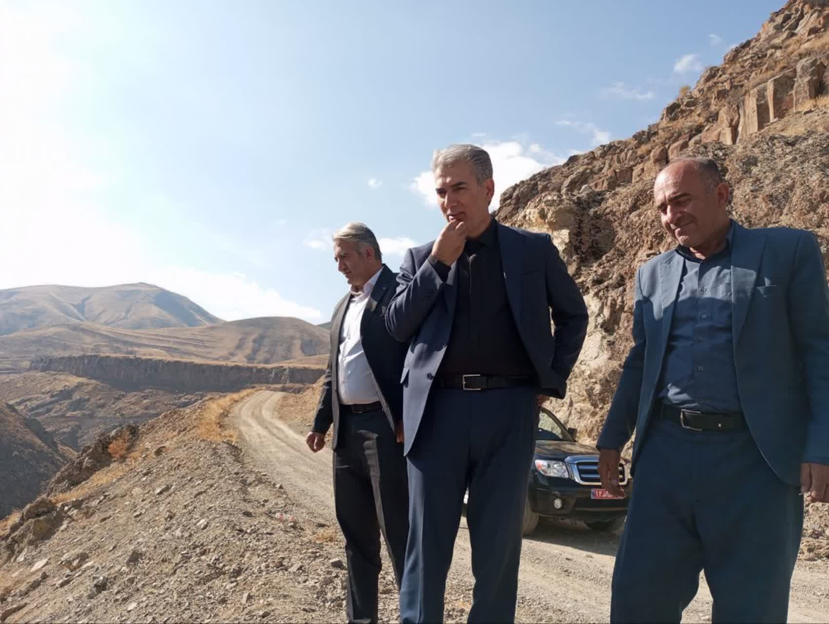 🔹 بازدید فرماندار سلماس از محور خشیلان و بررسی روند اجرای پروژه‌های عمرانی روستایی