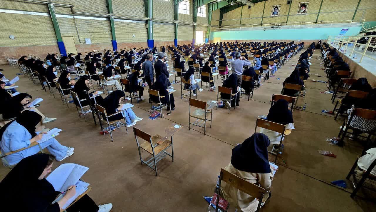 🔻بازدید دکتر علائی، فرماندار سلماس از روند برگزاری کنکور سراسری