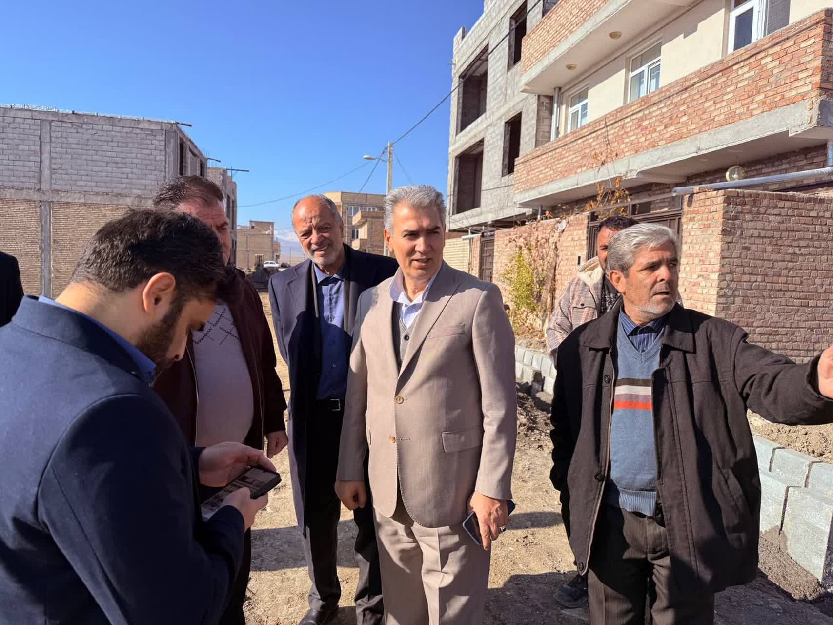 🔰 بازدید فرماندار سلماس به همراه نماینده مردم شریف سلماس در مجلس شورای اسلامی از کوی معلم مغانجوق انجام شد