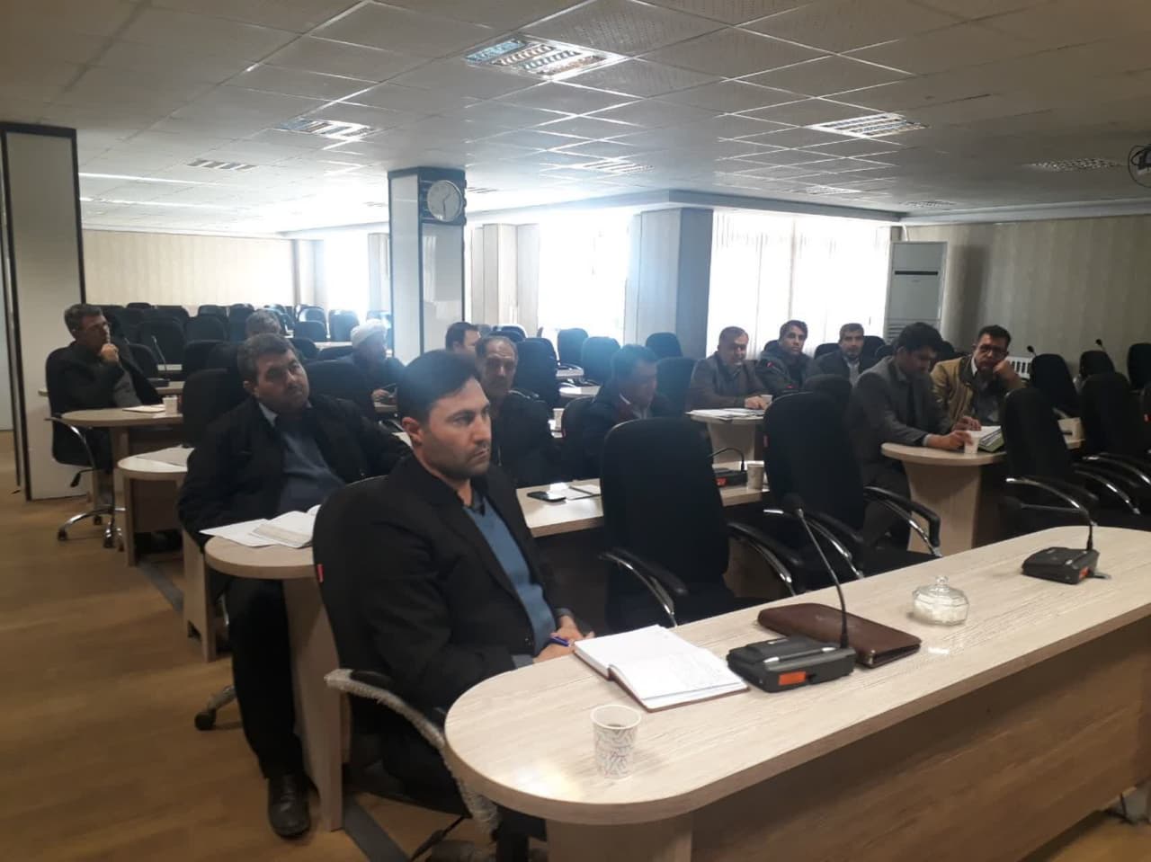برگزاری جلسه رسیدگی به ساخت و سازهای غیرمجاز شهرستان سلماس