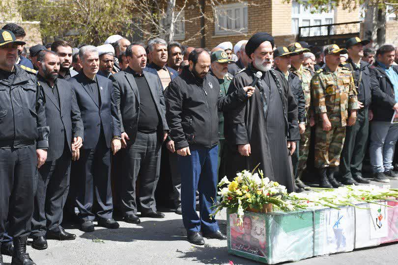 🔊 حضور فرماندار شهرستان سلماس در مراسم تشییع باشکوه پیکر شهید سردار سرتیپ مکرم عظیمی