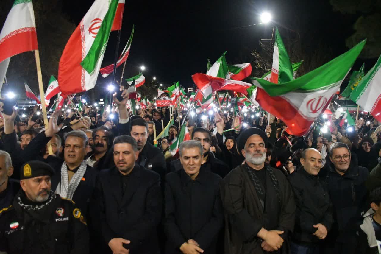 سی‌ویکمین شب مقاومت در سلماس؛ حضور کم‌نظیر مردم در شبی ماندگار