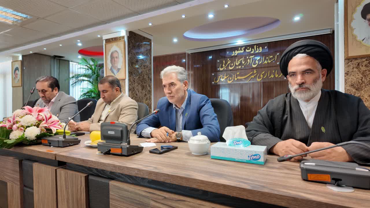 تأکید فرماندار سلماس بر رفع مشکلات زیرساختی شهرک‌های صنعتی و حمایت از تولیدکنندگان