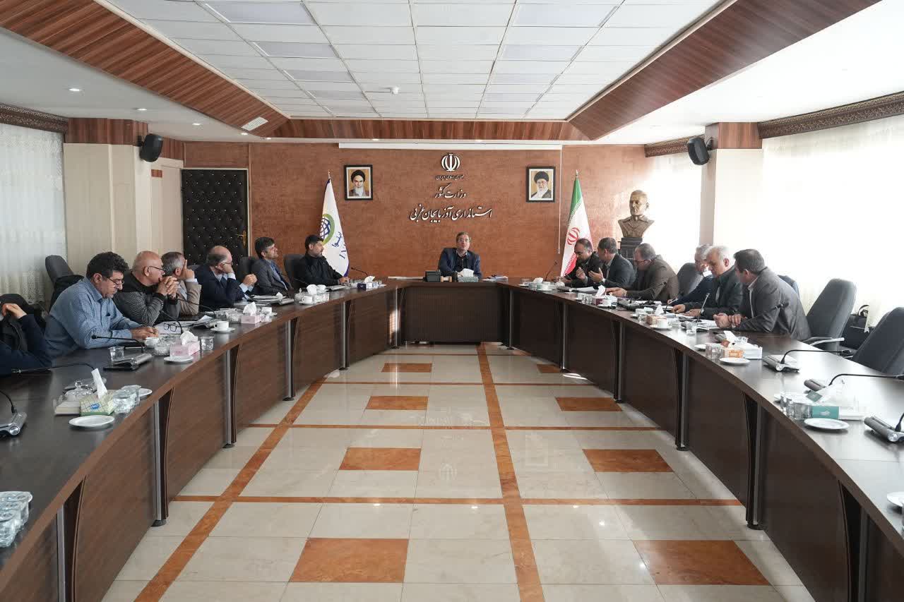 به ریاست دبیر کارگروه ملی نجات دریاچه ارومیه انجام شد؛ برگزاری جلسه استانی کارگروه ملی نجات دریاچه ارومیه