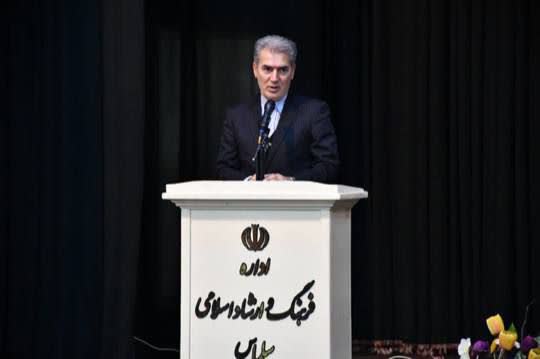 آیین تجلیل از برگزیدگان برتر کنکور سراسری 1404 در شهرستان سلماس برگزار شد