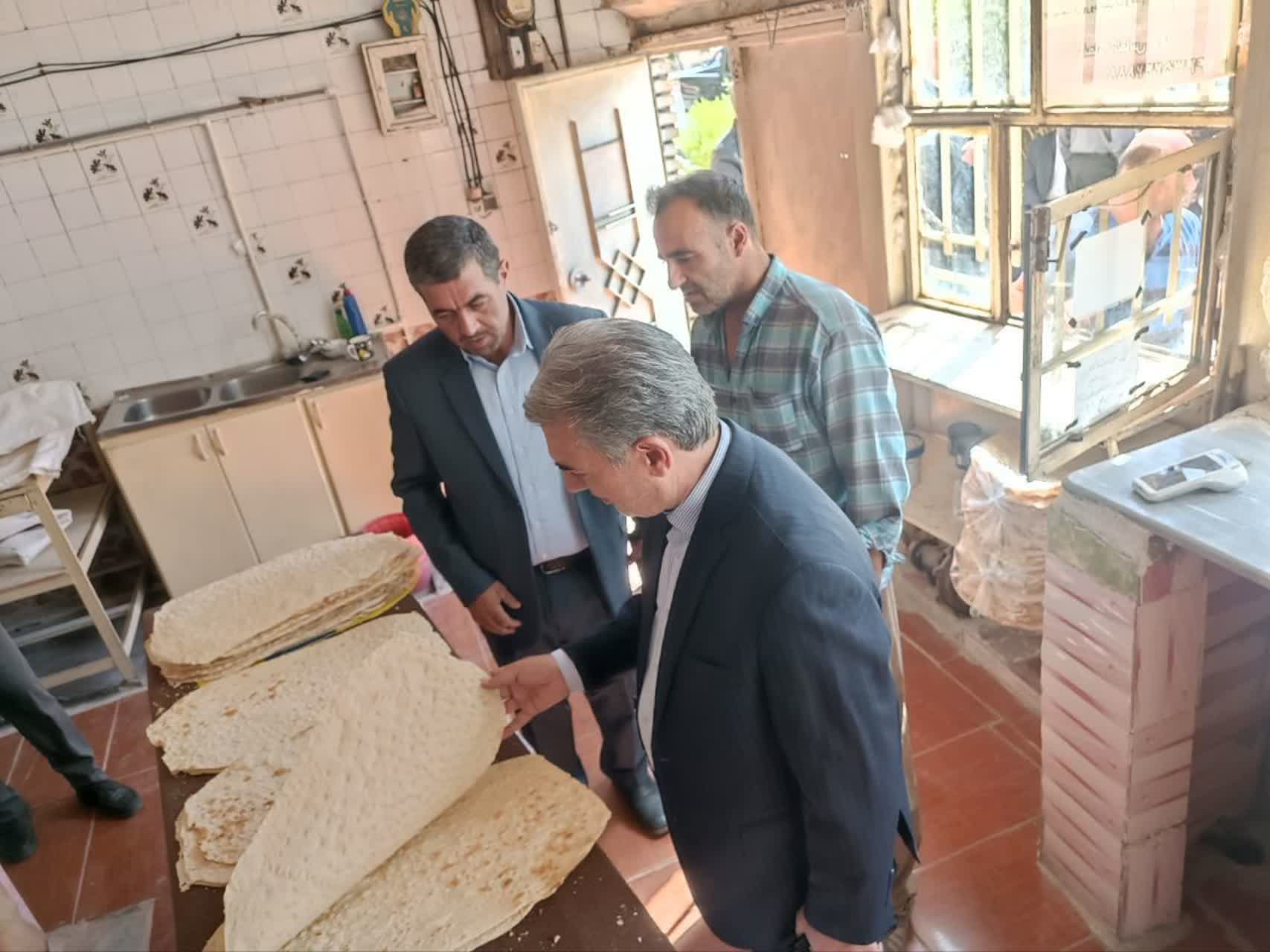 بازدید فرماندار سلماس از نانوایی تازه‌شهر