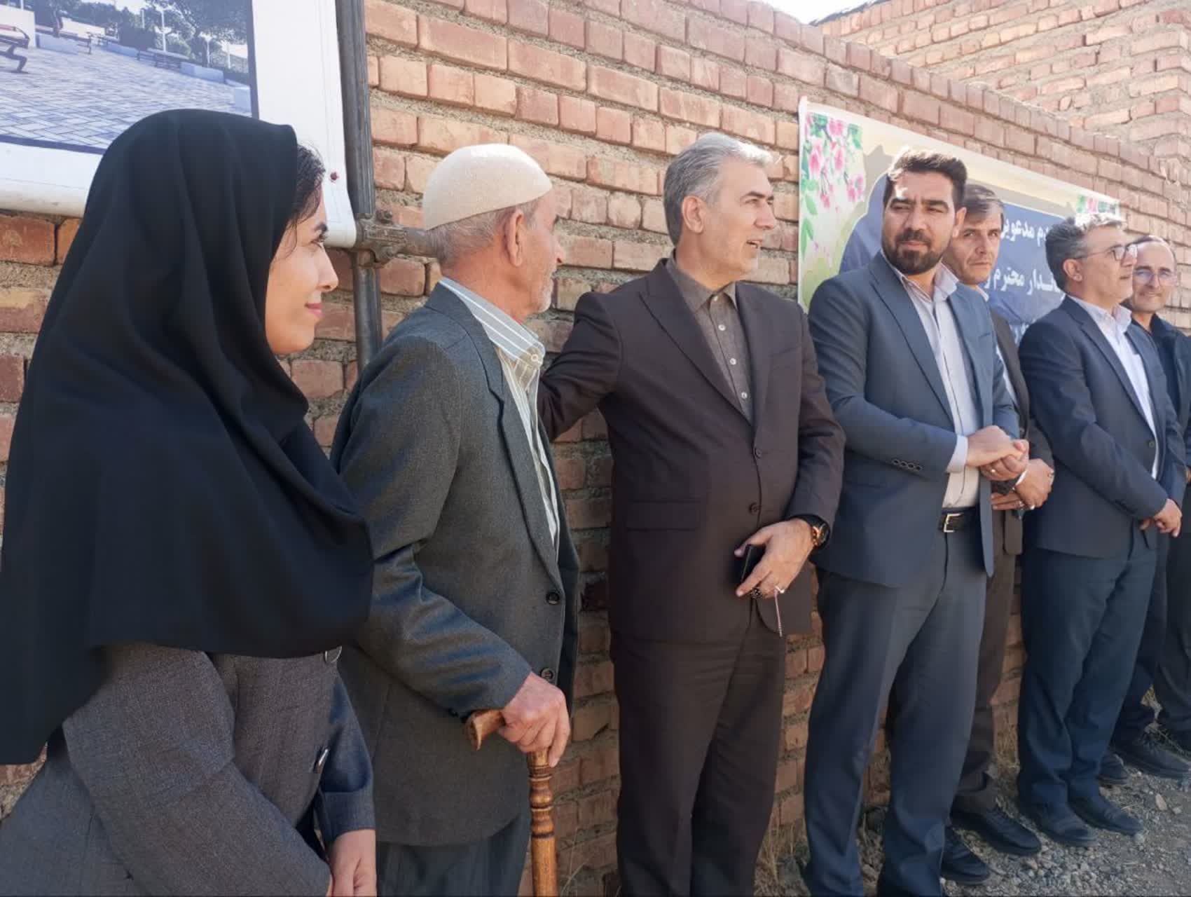 کلنگ‌زنی پروژه احداث پارک کوهستانی در روستای هدر سلماس