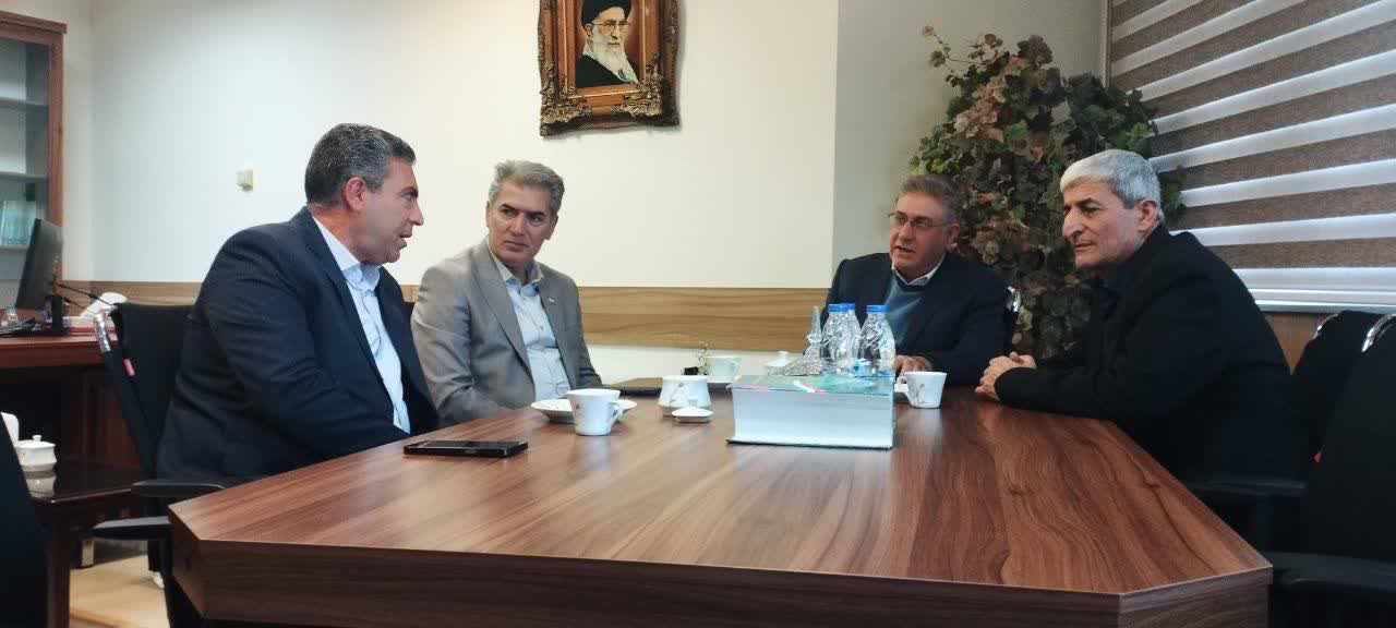 دیدار فرماندار سلماس به همراه شهردار و رییس شورای اسلامی شهر با مدیر کل امور شهری و شوراهای استانداری